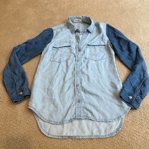 Bella Dahl Shirt Boho Two-Tone Chambray Tencel V-Neck Button Front XS #B2869-700